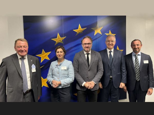 Glass for Europe Meets Commissioner Dan Jørgensen to Discuss Energy, Competitiveness, and Housing