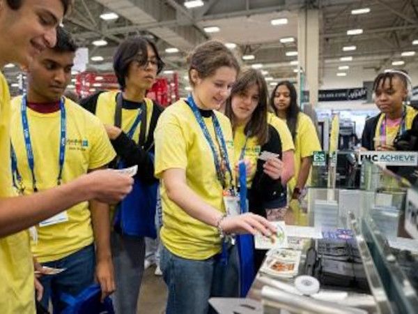 GlassBuild America: See Yourself in Glass
