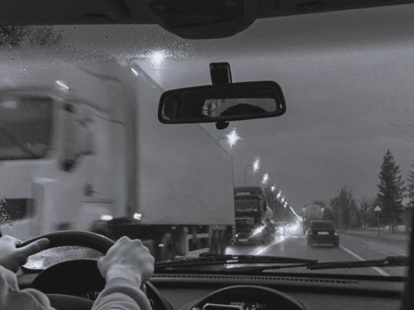 The End-of-Life Vehicles Regulation moves forward with key provisions for automotive glass