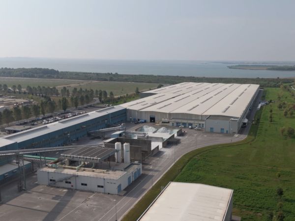 Şişecam Completes Coated Glass Line Investment in Northern Italy