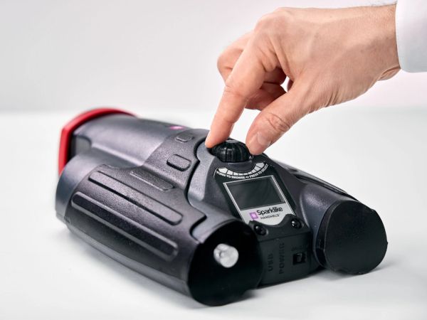 Xinruineng Meets China’s 85% Argon Requirement for Insulating Glass with Sparklike Handheld™