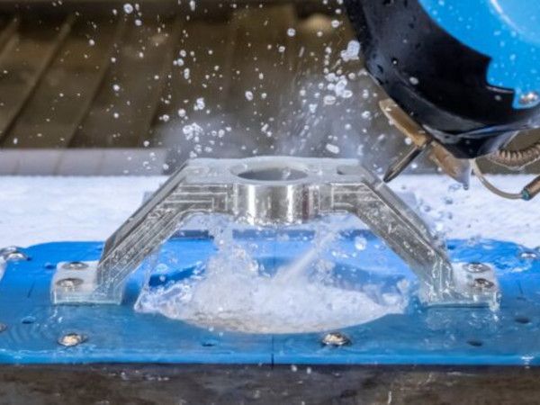 Purchasing a waterjet machine: everything you need to know