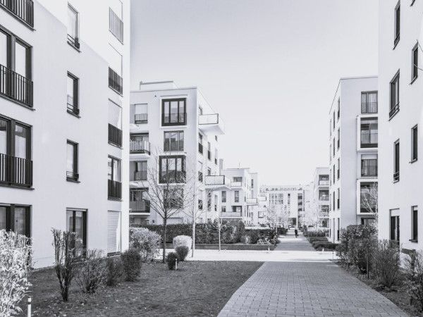 Glass for Europe contributes to the consultation on the Housing Simplification package