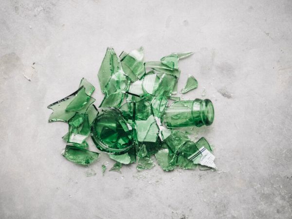 Circular economy in the glass industry is not achieved through individual measures, but through collaboration across the entire value chain. Photo: unsplash / CHUTTERSNAP