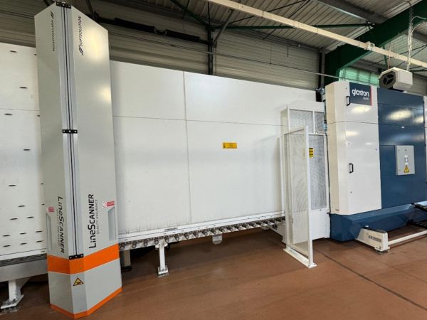 LineScanner for Final Quality Control at Devglass Group