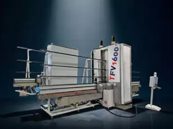 TFV1600: vertical drilling machine with automatic tool changing