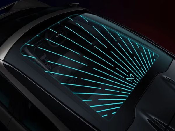 Panoramic sunroof using Trosifol™ SkyViera™