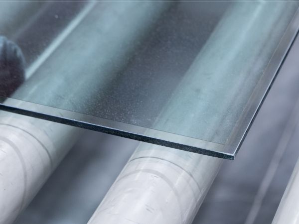 EcoArmor™ Protective Topcoat by Vitro provides protection all the way to the furnace.  (Courtesy of Vitro Architectural Glass)