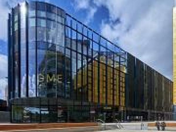 Reynaers provides facades for impressive Manchester development